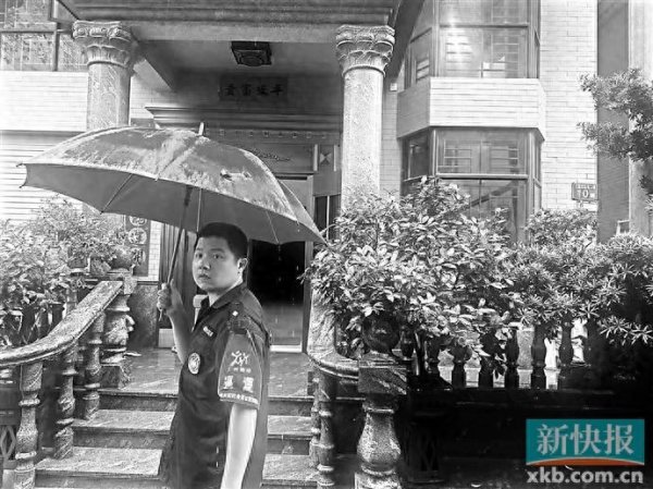 钱掌柜 奋力一推, 托起他人生命 自己却被泥石流吞噬